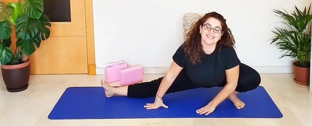 clase de yoga suave online desde Benalmádena